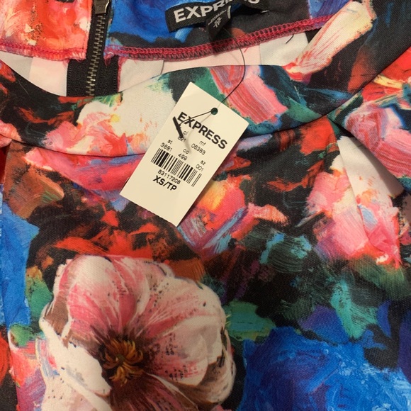 Express Skirt - Picture 3 of 3